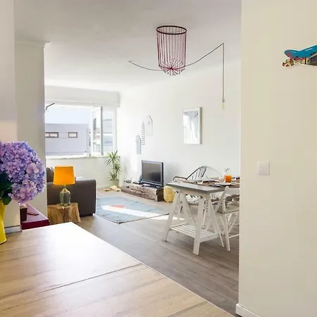 Seaside - 3 Min From The Beach * Эшторил